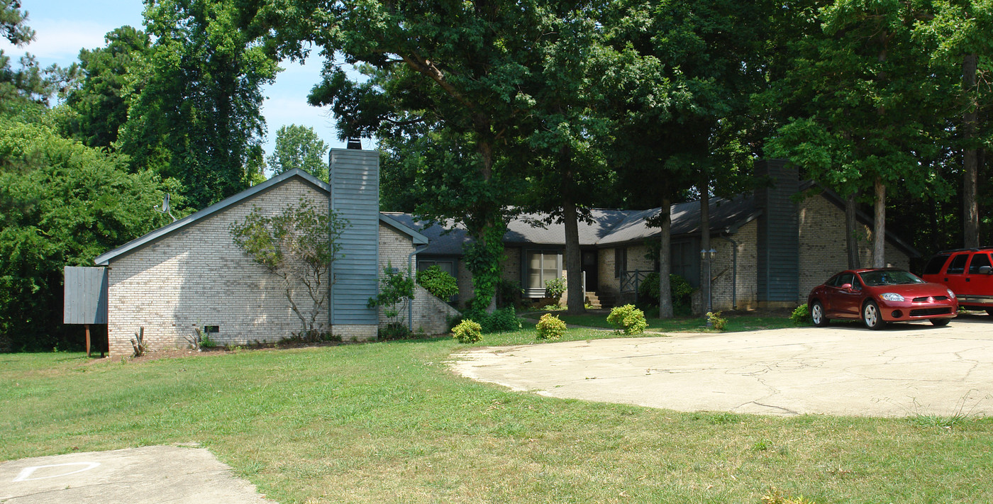 4708 Courtside Pl in Raleigh, NC - Foto de edificio