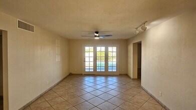 2325 N 66th St in Scottsdale, AZ - Building Photo - Building Photo