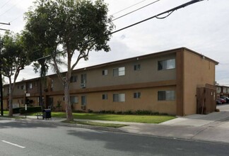 Shoemaker Court in Norwalk, CA - Building Photo - Building Photo