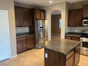 16412 W Hope Dr in Surprise, AZ - Building Photo - Building Photo