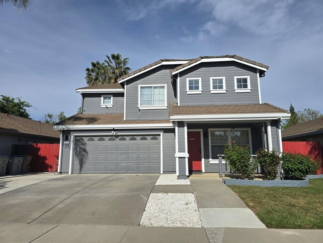 875 Farnham Ave in Woodland, CA - Building Photo - Building Photo