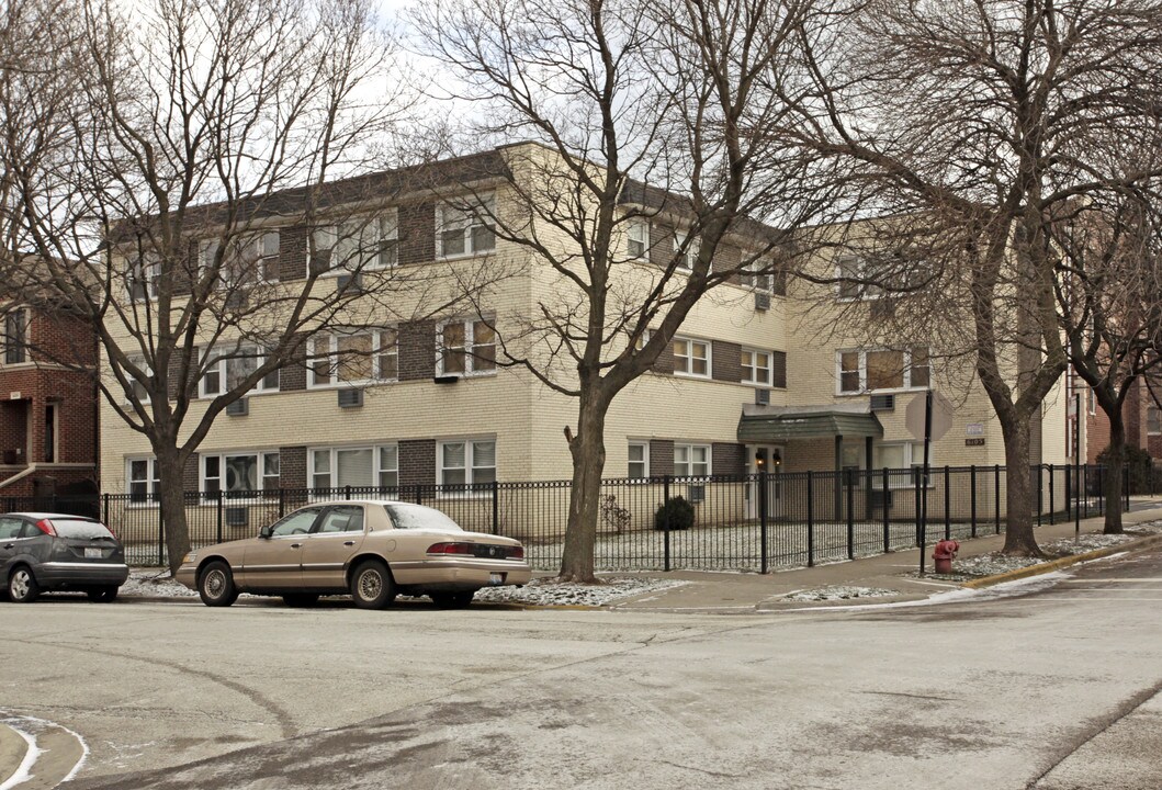 6105-6109 N Wolcott Ave in Chicago, IL - Building Photo