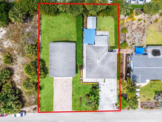 3475 Harbor Rd N in Tequesta, FL - Building Photo - Building Photo