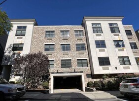 140 36th St in Union City, NJ - Building Photo
