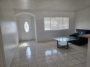43931 Smurr St in Indio, CA - Building Photo - Building Photo