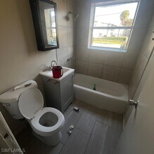 3619 Seminole Ave in Ft. Myers, FL - Foto de edificio - Building Photo