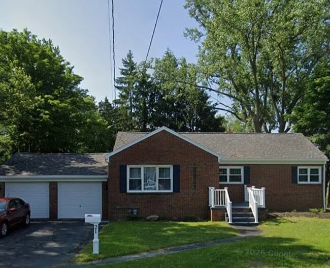 property at 21 East and West Rd