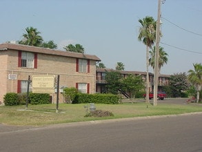 Diamante Apartments in Harlingen, TX - Foto de edificio - Building Photo