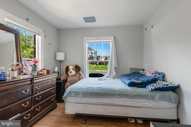 8265 Glade Bank Dr in Manassas, VA - Building Photo - Building Photo