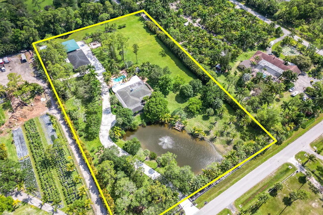 10780 Anderson Ln in Wellington, FL - Building Photo - Building Photo