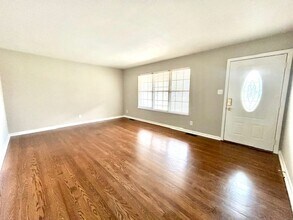 10014 Louis Dr SE in Huntsville, AL - Foto de edificio - Building Photo
