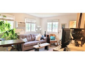 2335 Hemlock Ln N in Plymouth, MN - Building Photo - Building Photo