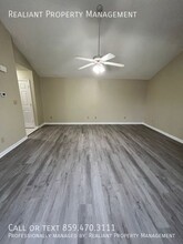 101 Maple Leaf Ln in Nicholasville, KY - Foto de edificio - Building Photo