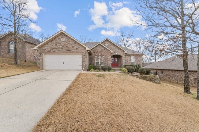 property at 2009 Ingleside Dr