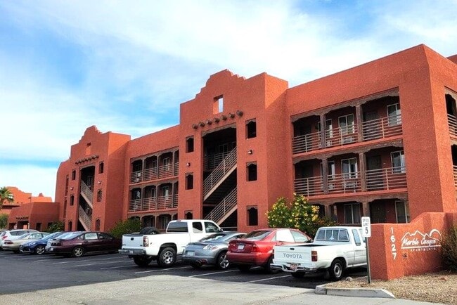 Marble Canyon Manor Apartments in Bullhead City, AZ - Foto de edificio - Building Photo