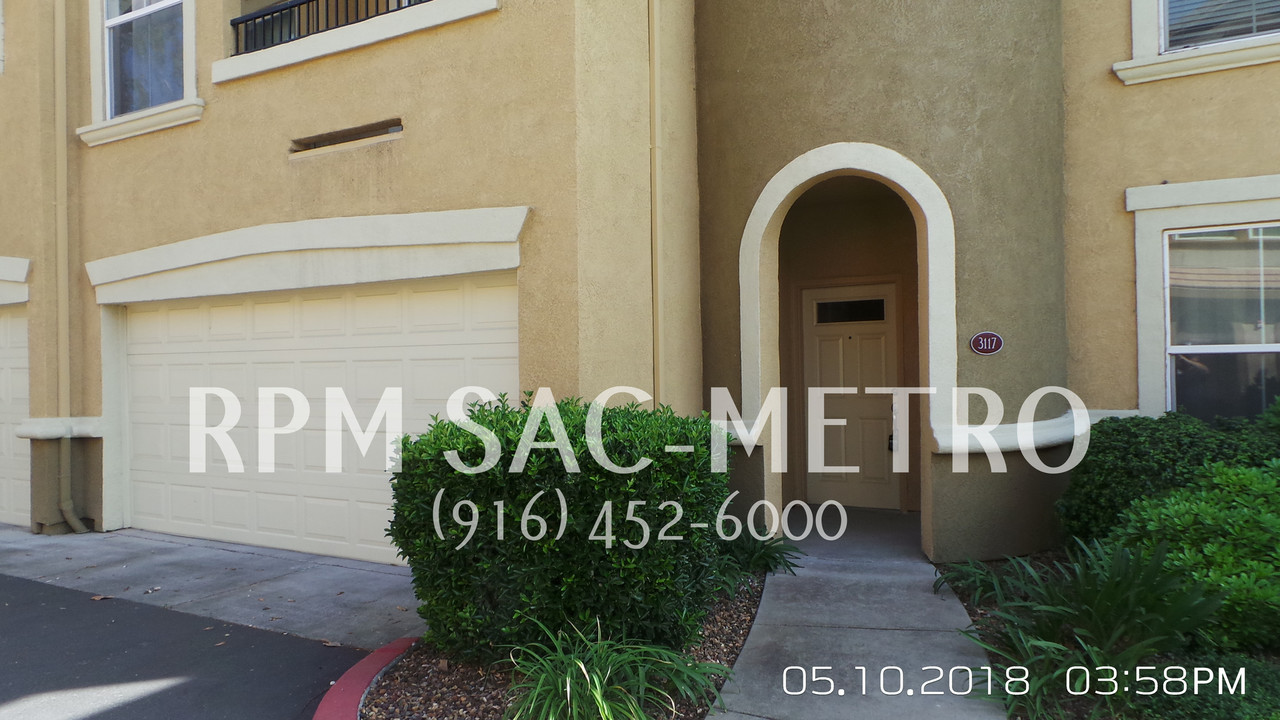 5350 Dunlay Dr-Unit -#3117 in Sacramento, CA - Building Photo