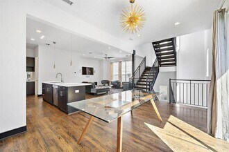 4706 Crawford St in Houston, TX - Building Photo - Building Photo