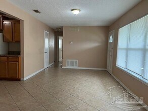 3229 Maplewood Dr in Gulf Breeze, FL - Building Photo - Building Photo