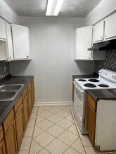 1938 Pace Blvd, Unit 1938 in New Orleans, LA - Building Photo - Building Photo