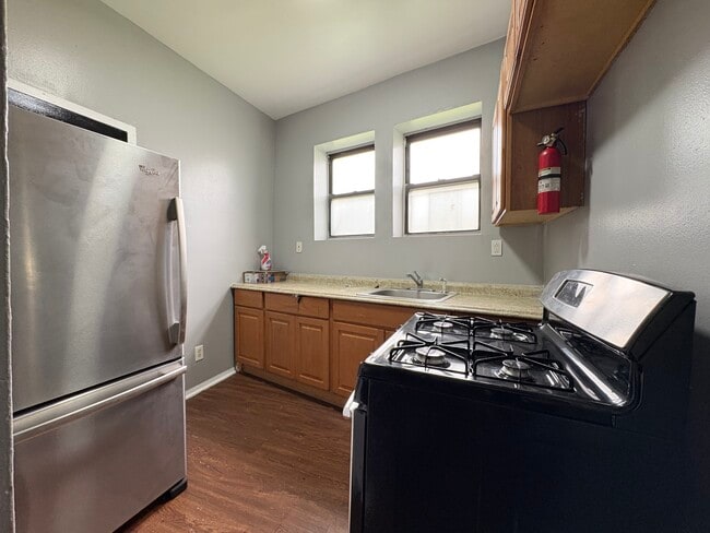 205 S Orange Ave, Unit 1
