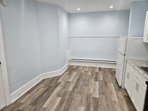 16 S 50th St in Philadelphia, PA - Building Photo - Building Photo