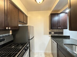 6830 N Sheridan Rd in Chicago, IL - Building Photo - Building Photo