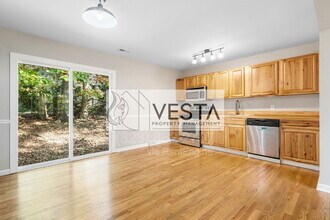 4 Rosemary Rd in Asheville, NC - Building Photo - Building Photo