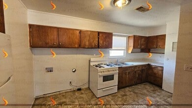 3005 Walnut St in Amarillo, TX - Building Photo - Building Photo