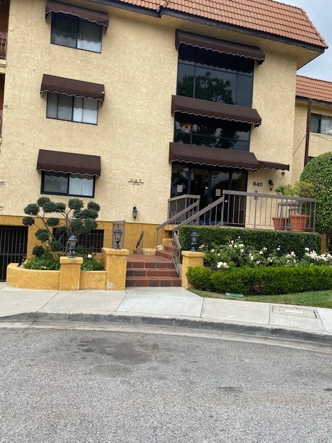 property at 645 Balboa Ave