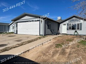 100 Wenatchee St in Lochbuie, CO - Building Photo