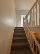 801 E Sheridan St in Newberg, OR - Building Photo - Building Photo