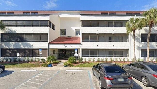 property at 2583 Countryside Blvd