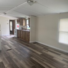 302 Becky Ln in Jacksonville, NC - Building Photo - Building Photo
