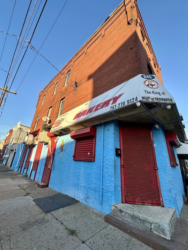 645 W Venango St in Philadelphia, PA - Building Photo - Building Photo