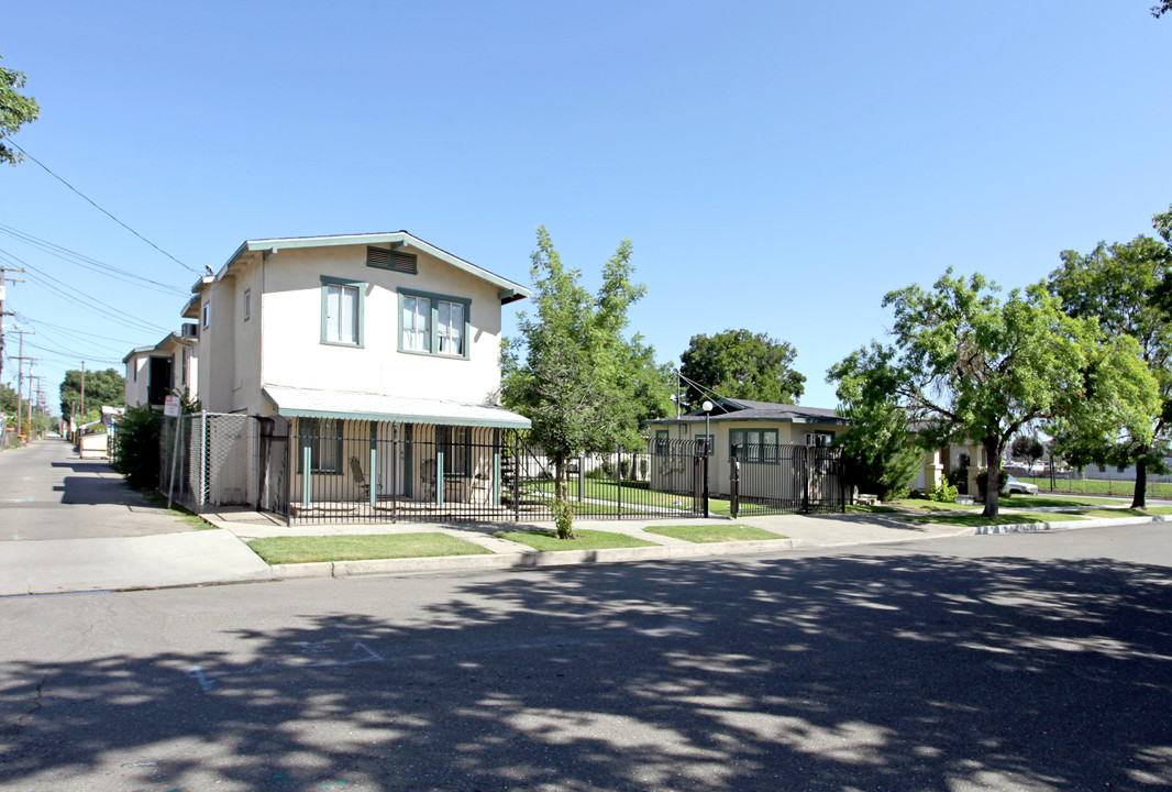 605-611 5th St in Modesto, CA - Building Photo