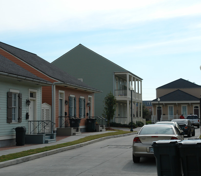 1930 C Annunciation St in New Orleans, LA - Building Photo