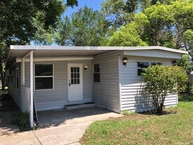 9109 Sunshine Blvd in New Port Richey, FL - Building Photo