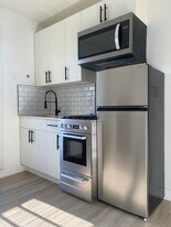 1370 Gillingham St in Philadelphia, PA - Building Photo