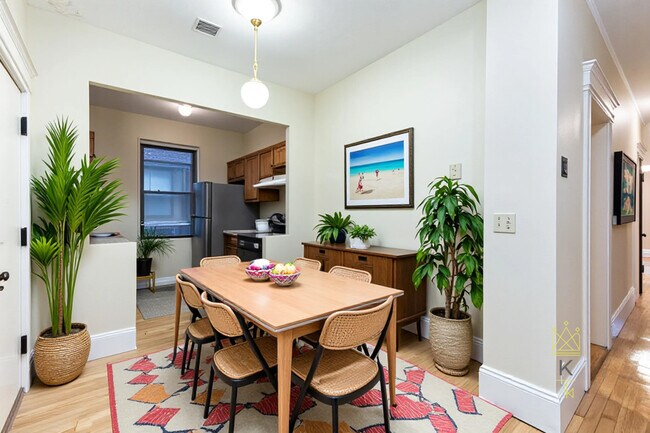 1100 Beacon St, Unit 3B in Brookline, MA - Building Photo - Building Photo