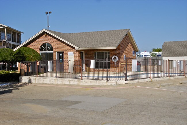 CALLOWAY PLACE