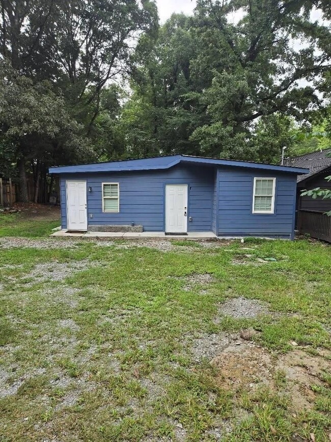 property at 3209 Peachtree St