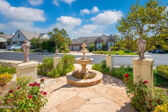 765 Coral Ridge Ct in Westlake Village, CA - Building Photo - Building Photo