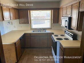 9409 Eagle Hill Dr in Oklahoma City, OK - Building Photo - Building Photo