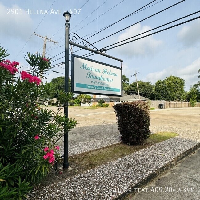 2901 Helena Ave in Nederland, TX - Building Photo - Building Photo