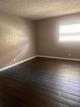 2941 NW 43 Terrace in Lauderdale Lakes, FL - Building Photo - Building Photo