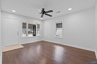 1306 Oshaughnessy Ave NE in Huntsville, AL - Building Photo - Building Photo