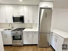 EAST 35 STREET in New York, NY - Building Photo - Building Photo