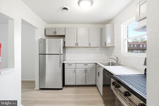 1137 Kaye Ct in Burlington, NJ - Building Photo - Building Photo