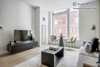 120 Kingston St in Boston, MA - Building Photo - Building Photo