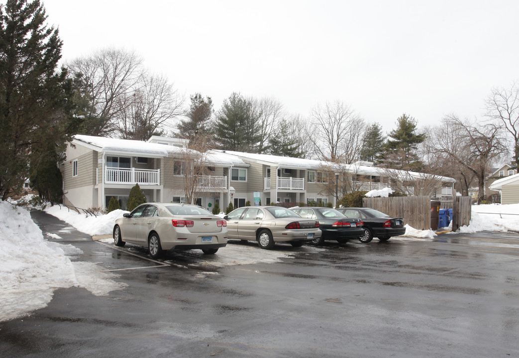 First Church Village in Wethersfield, CT - Foto de edificio